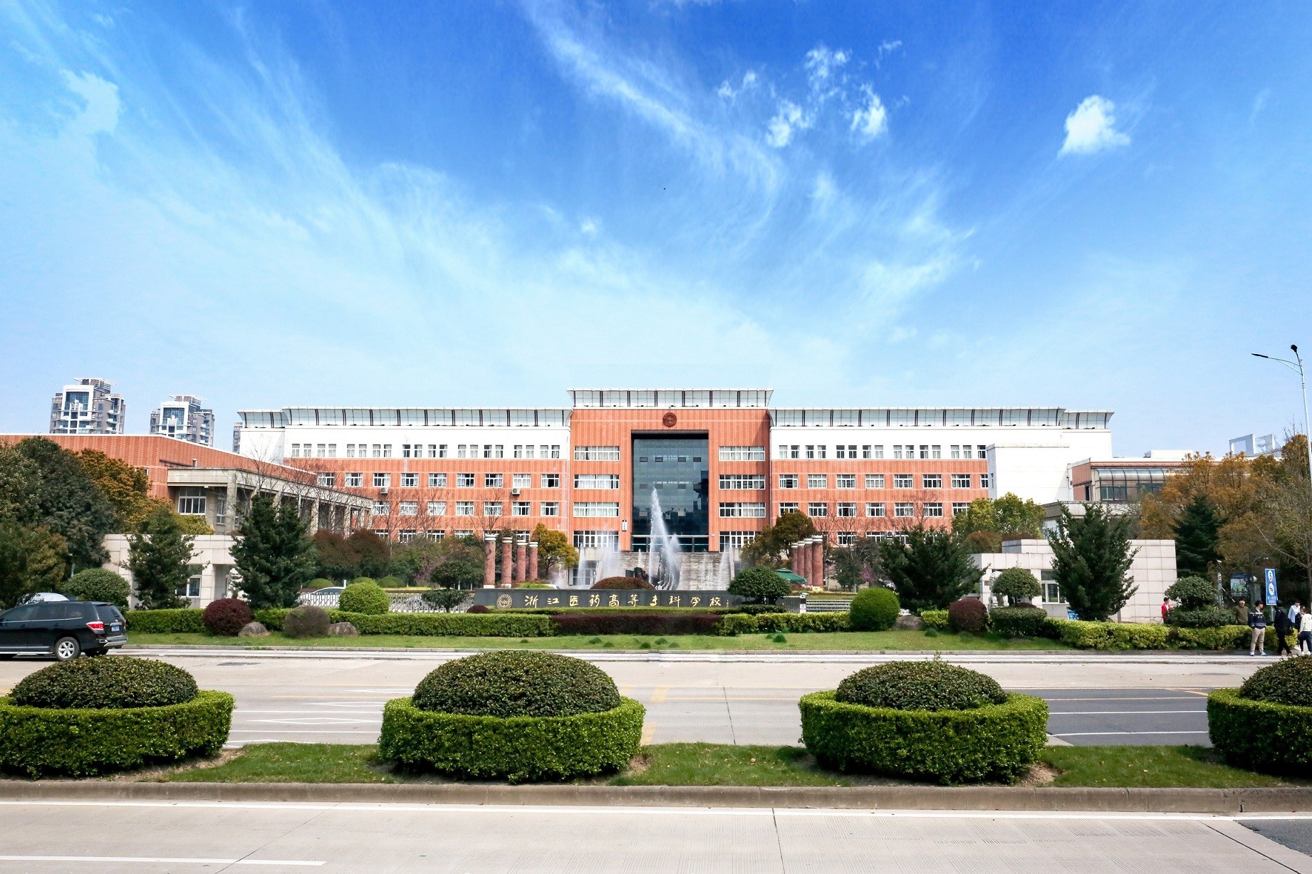 �WУ���b׃����